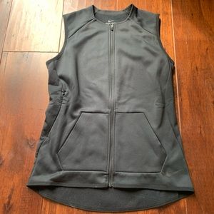black nike vest